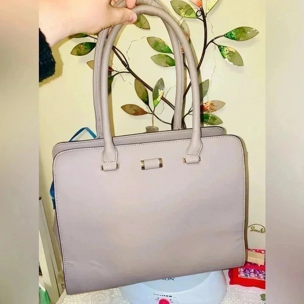 No name No  brand simple and useful big tote 👜 bag